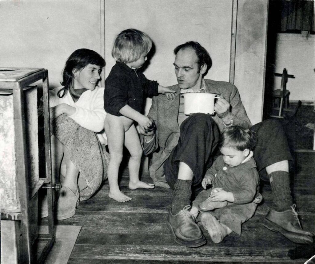Rosmarie und Rico Baltensweiler mit den beiden Kindern Monika und Gabriel. (Bild: zVg)